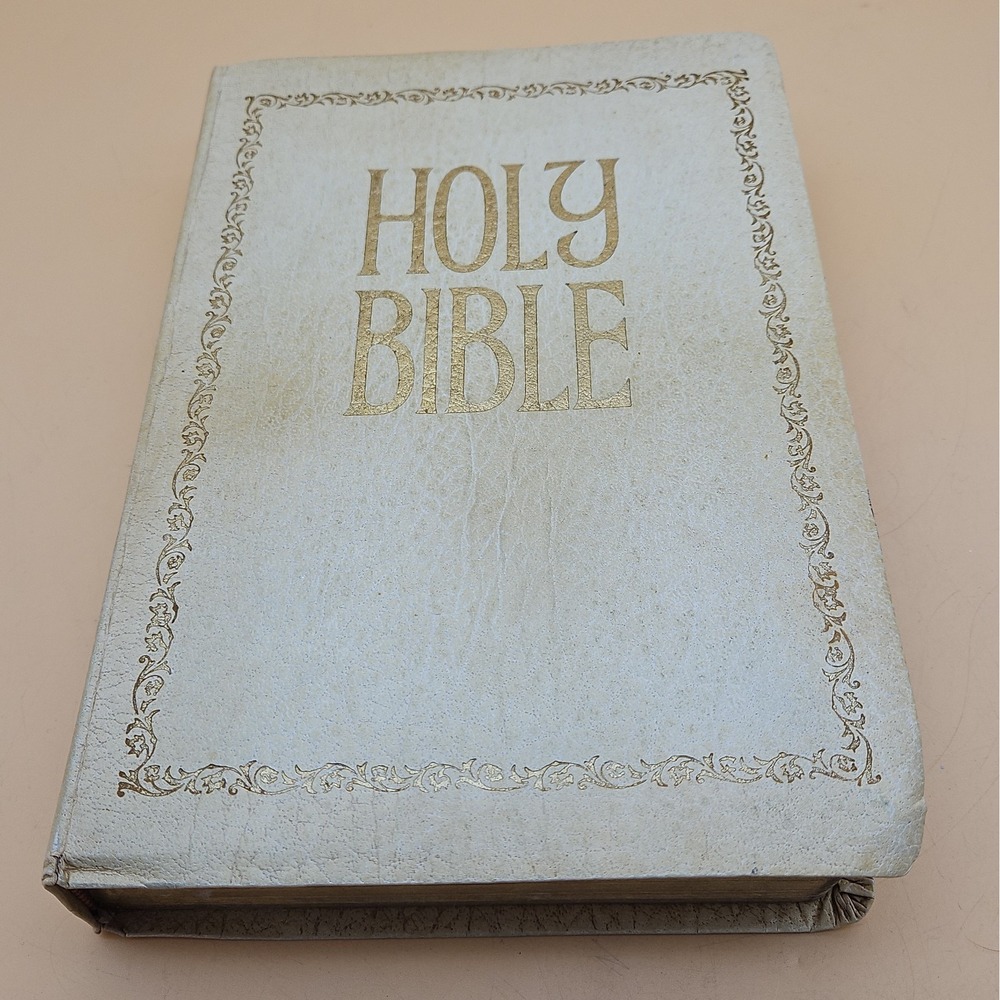 Holy Bible Giant Print King James Version Red Letter Nelson Vintage 1973 White